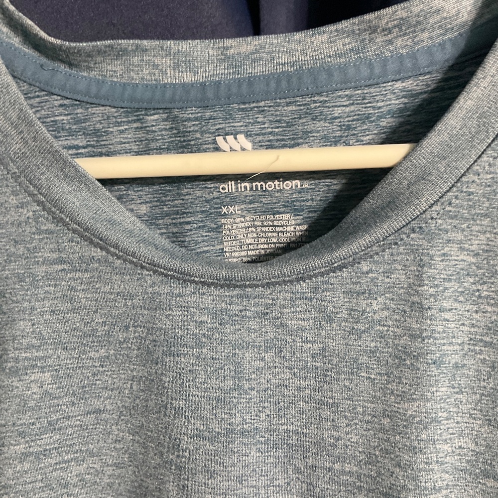 Lot of four 2XL T-shirts. M08 - Picture 4 of 10